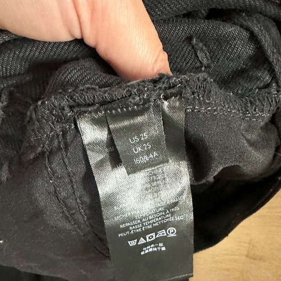 Free people Distressed Black Jeans - Picture 4 of 7